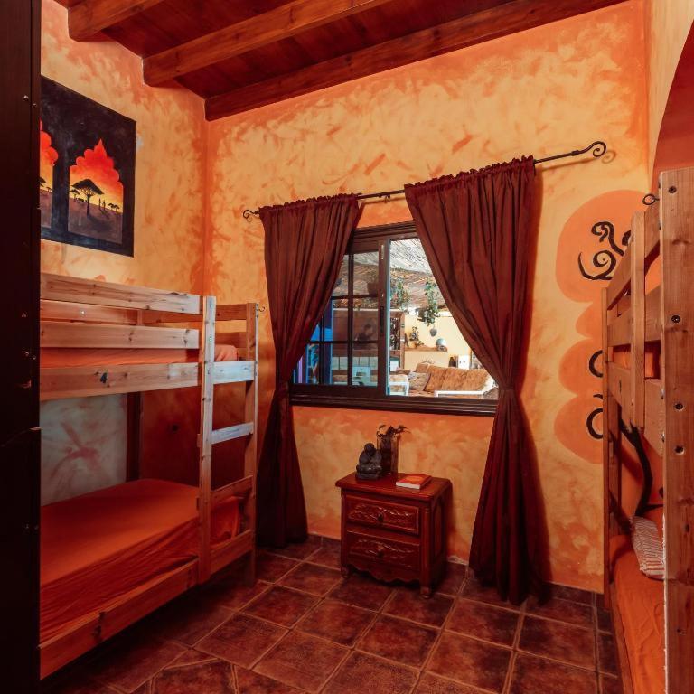 Hostel Los Amigos By Youroom La Mareta 外观 照片